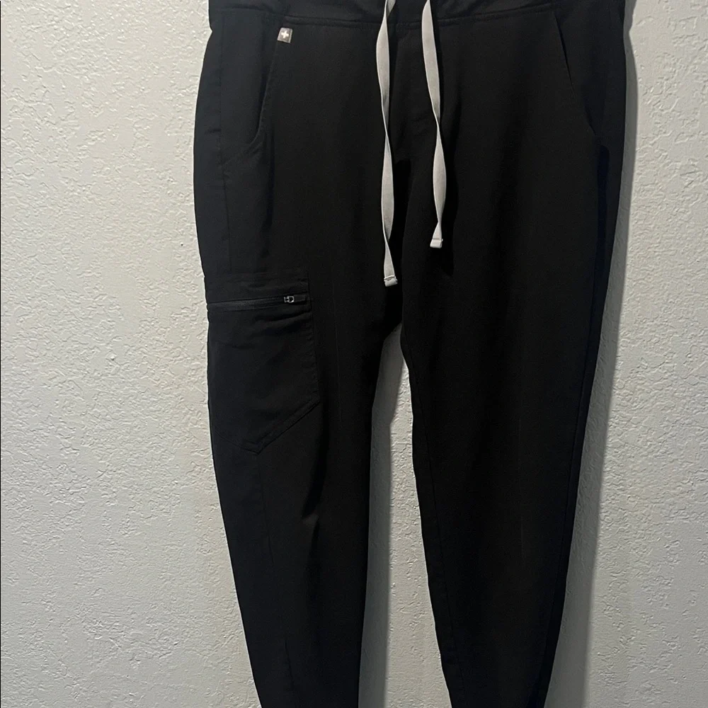 Figs Black Jogger Sweatpants with White Drawstring Sz M/P